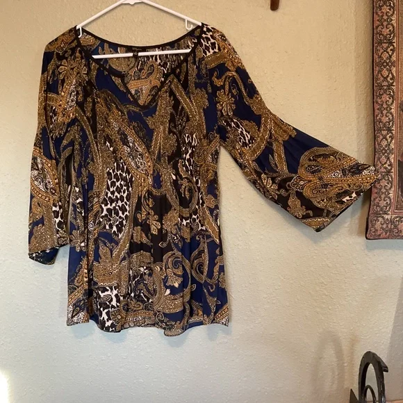 Cupio women’s lightweight top, S, 3/4 length sleeves. - Picture 2 of 5